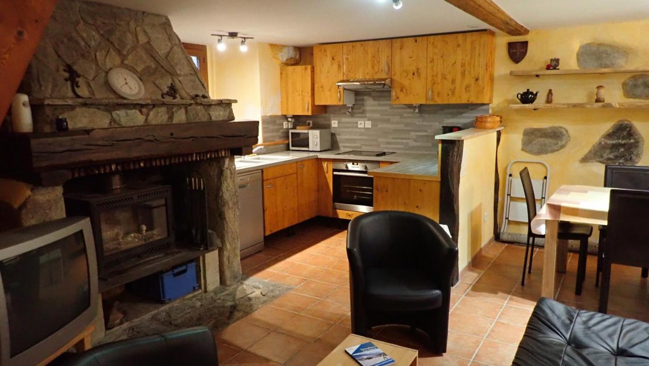 Holiday home Le Paradoxe Des Pyrenees Montferrier